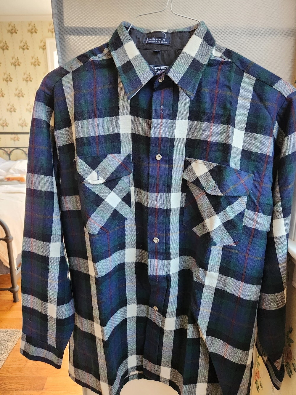 Large Van Heusen Plaid Button-Down Shirt in Blue, Green, White Winter Weights